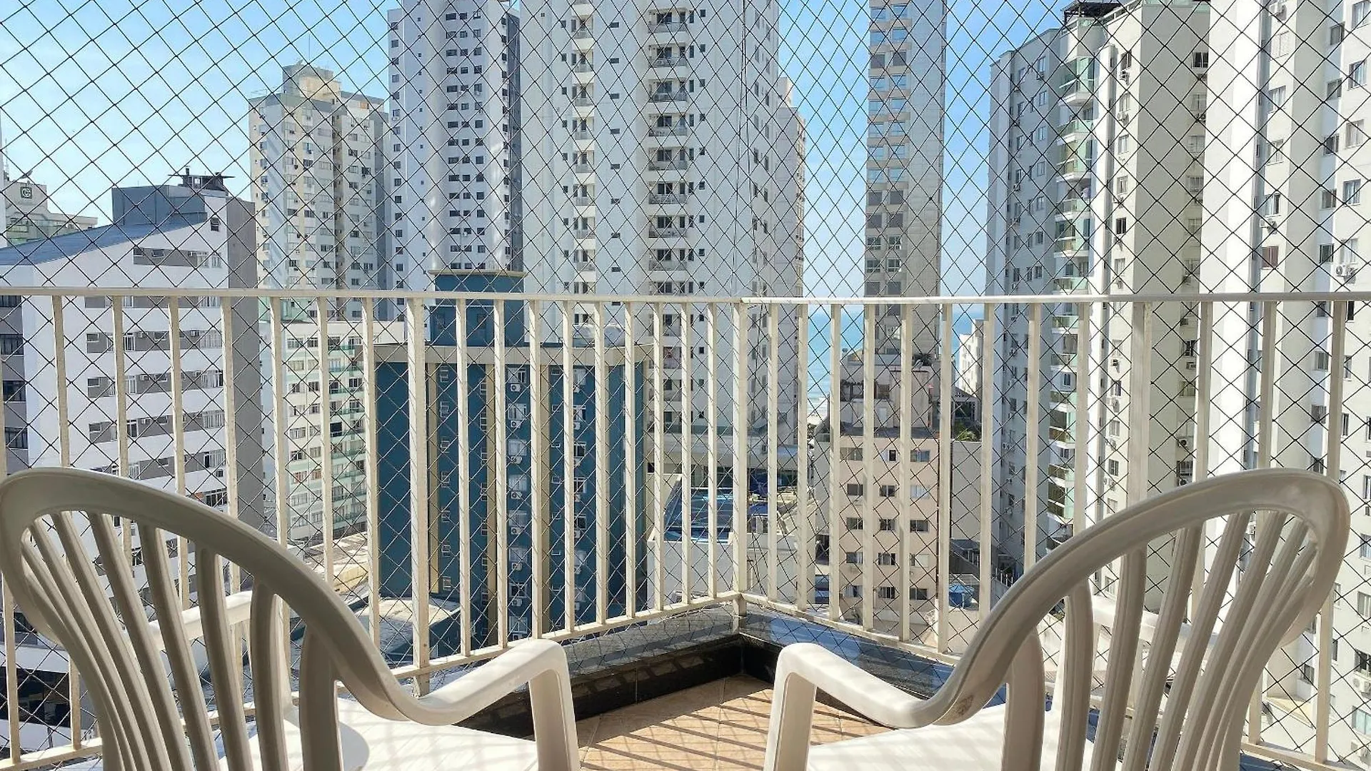 Prg82 - Climatizado, 3 Dorm, Prox Av Brasil, Amplo Apartamento Balneário Camboriú